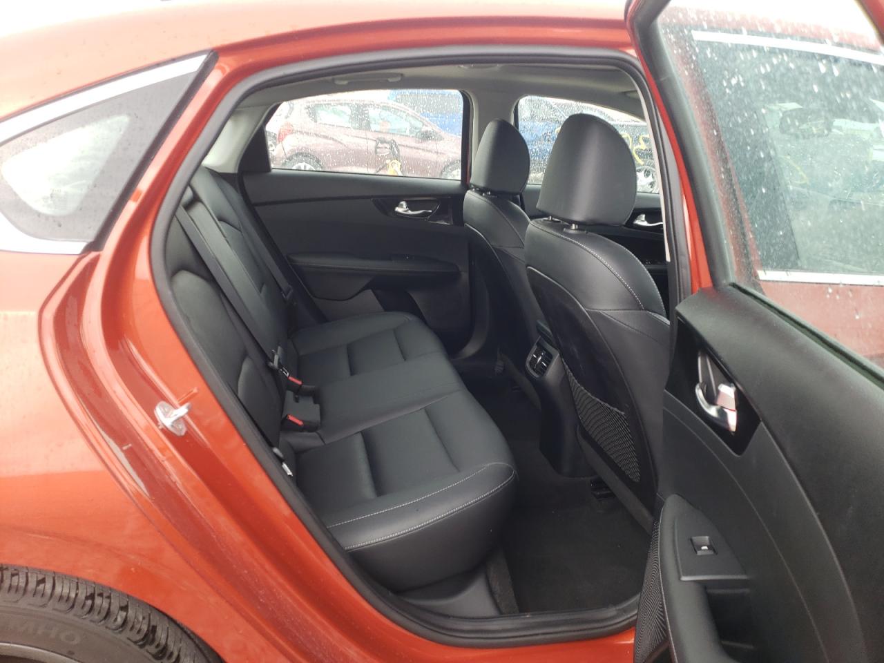 Photo 6 from auction – 2019 KIA FORTE EX with VIN 3KPF54AD0KE070077