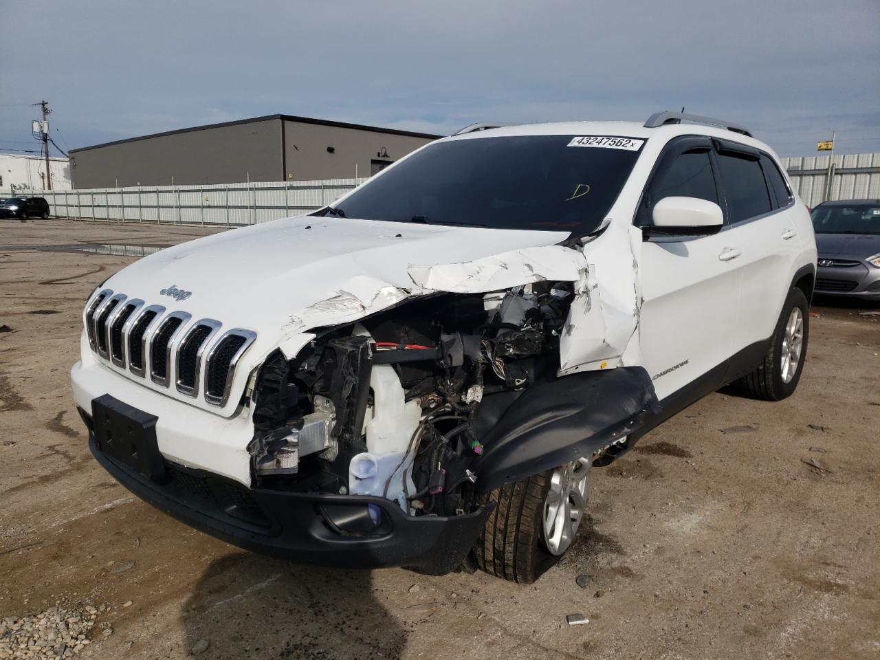 Photo 2 from auction – 2014 JEEP CHEROKEE L with VIN 1C4PJMCS3EW215716