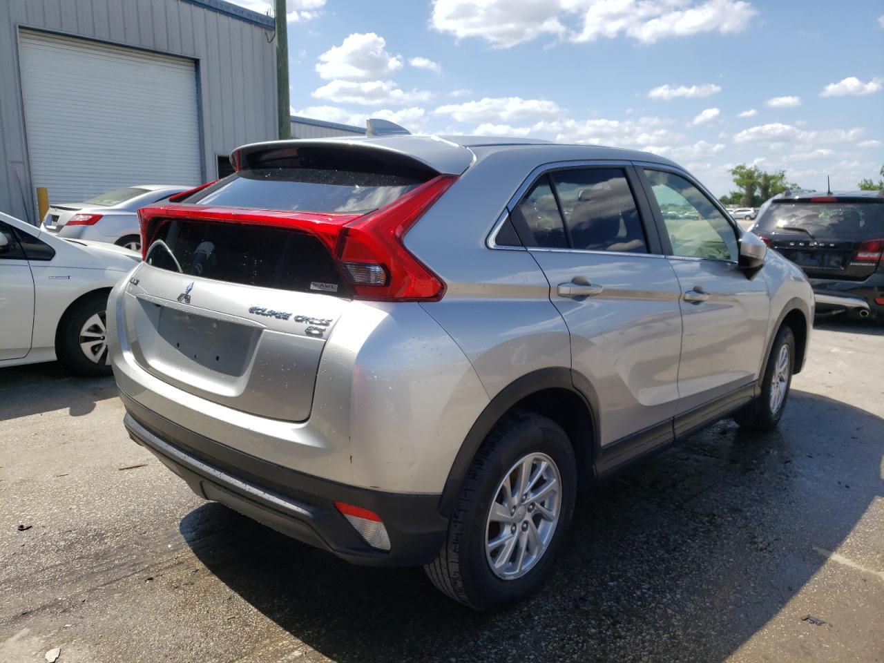 Photo 4 from auction – 2019 MITSUBISHI ECLIPSE CR with VIN JA4AT3AA4KZ036044