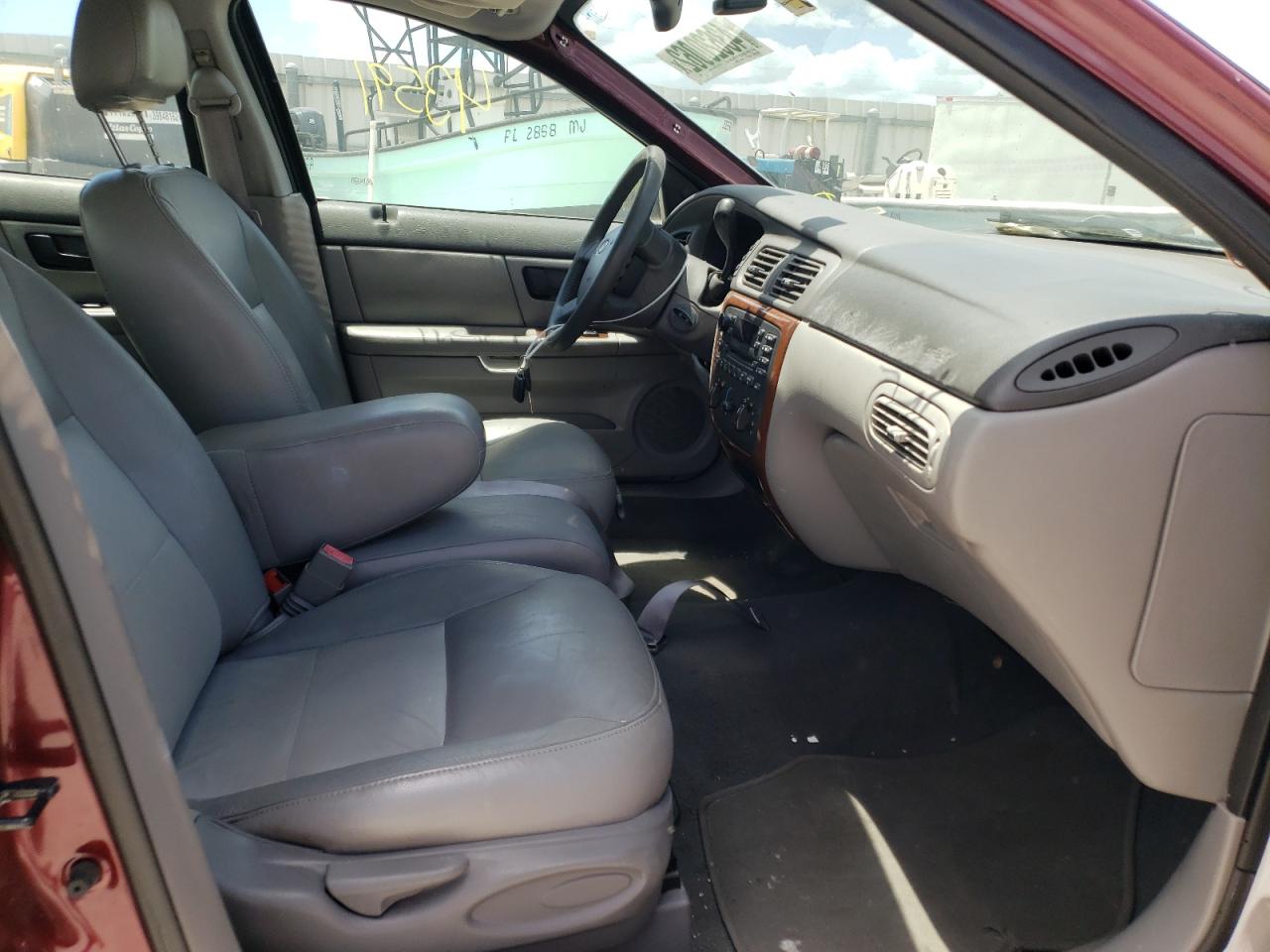 Photo 5 from auction – 2005 FORD TAURUS with VIN 1FAFP56U25A310932