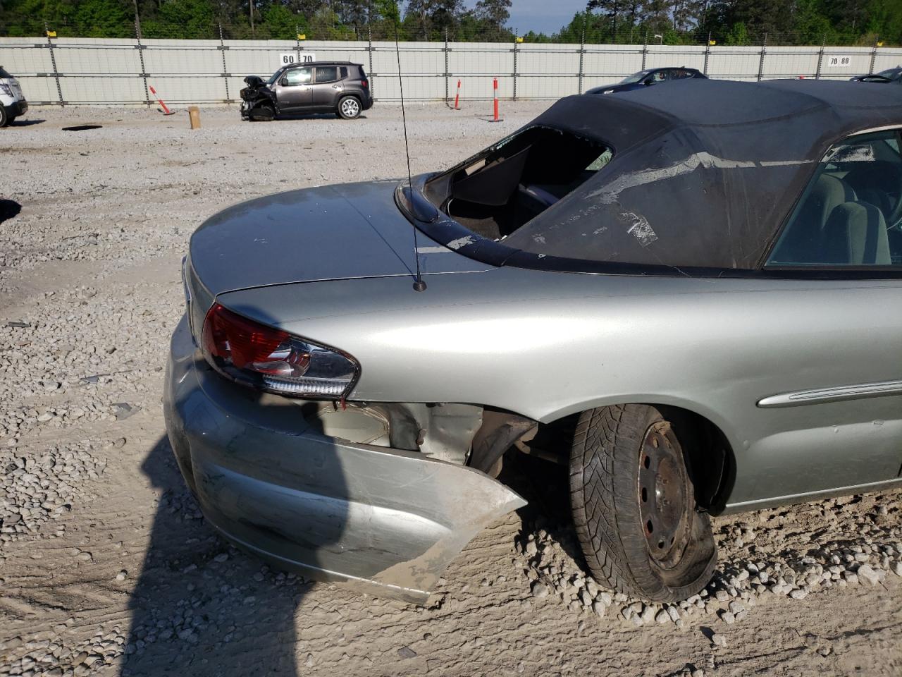 Photo 9 from auction – 2005 CHRYSLER SEBRING with VIN 1C3EL45X75N592943