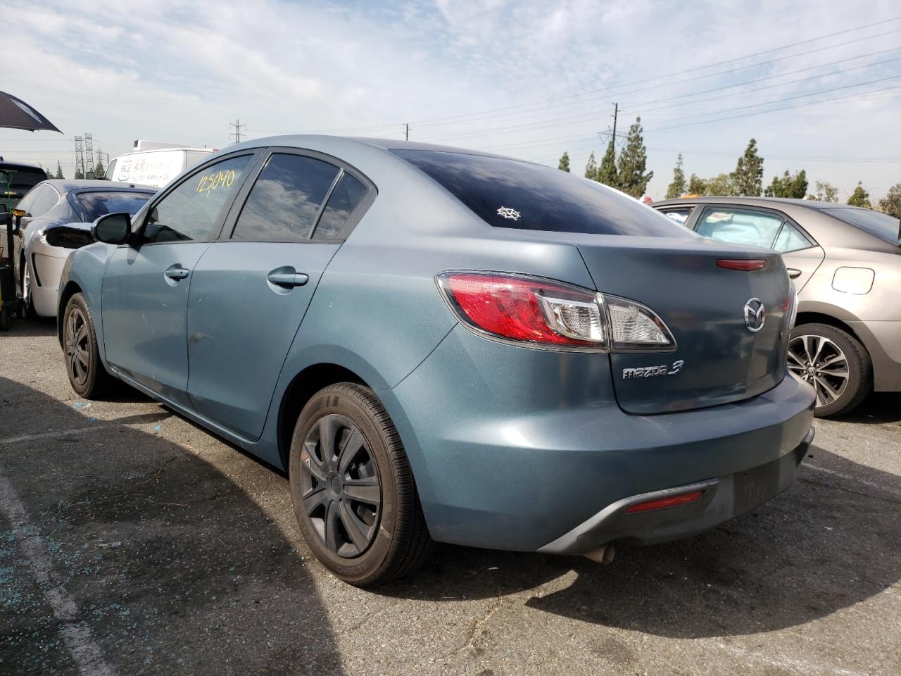 Photo 3 from auction – 2010 MAZDA 3 I with VIN JM1BL1SG0A1262192