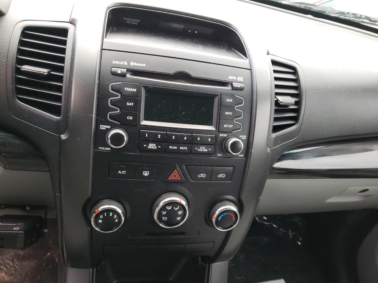Photo 9 from auction – 2012 KIA SORENTO BA with VIN 5XYKT4A23CG270488