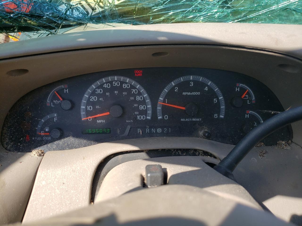 Photo 8 from auction – 2003 FORD F150 with VIN 1FTRF17L13NA25430