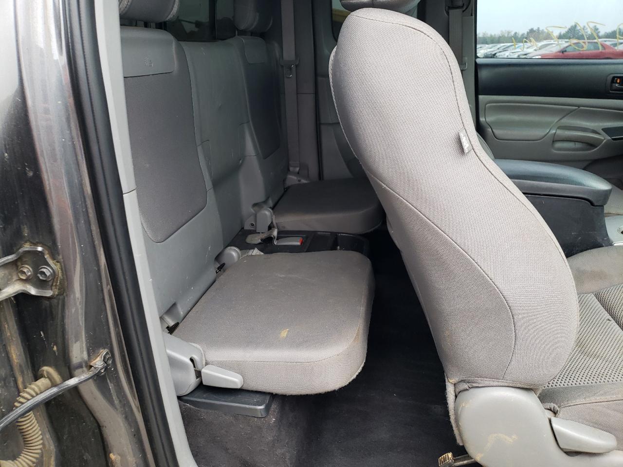 Photo 6 from auction – 2013 TOYOTA TACOMA with VIN 5TFUU4EN2DX076740