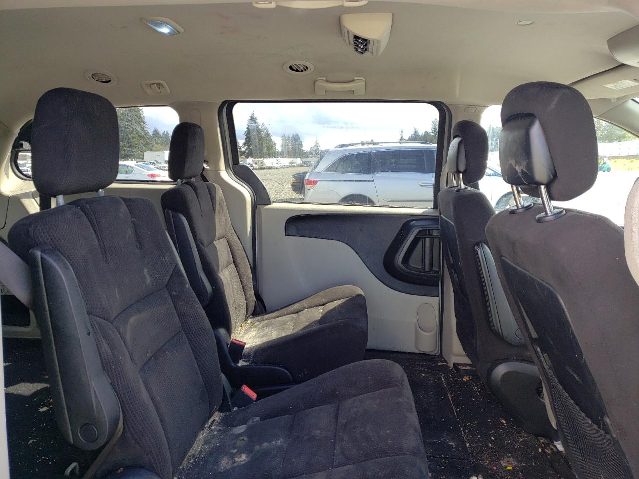 Photo 6 from auction – 2014 DODGE GRAND CARA with VIN 2C4RDGCG0ER458647