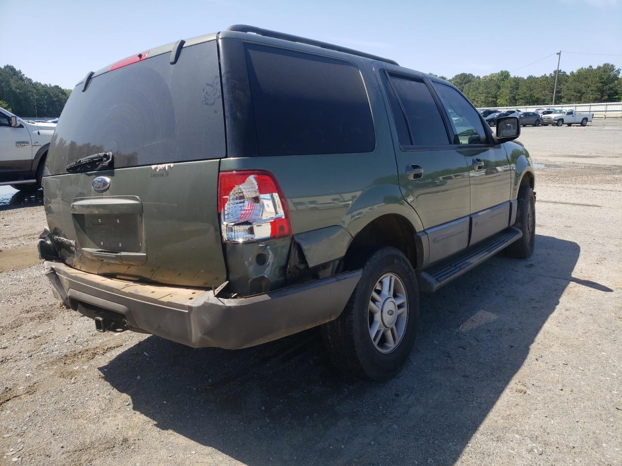Photo 4 from auction – 2005 FORD EXPEDITION with VIN 1FMPU15595LB10141