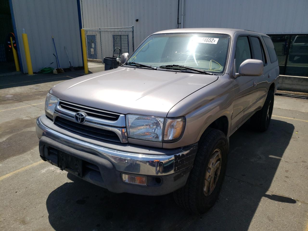 Photo 2 from auction – 2001 TOYOTA 4RUNNER SR with VIN JT3HN86R210345321
