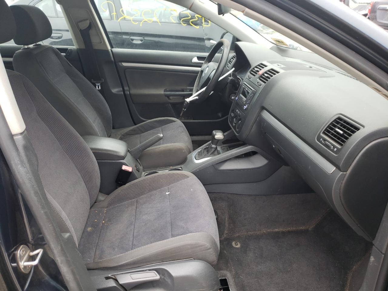 Photo 5 from auction – 2006 VOLKSWAGEN JETTA VALU with VIN 3VWPG71K36M800975