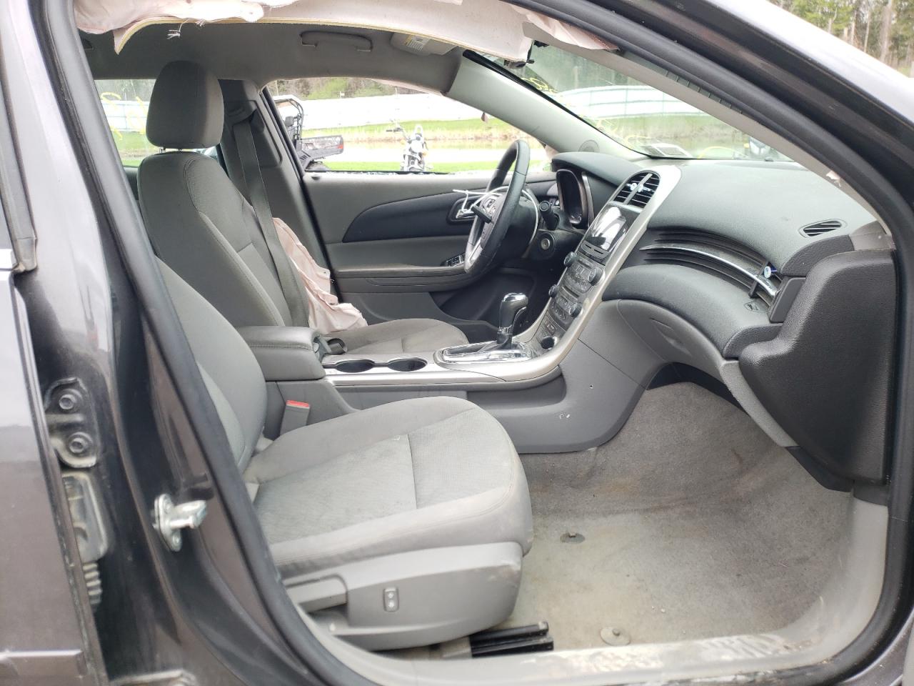Photo 5 from auction – 2013 CHEVROLET MALIBU with VIN 1G11A5SA0DF332018