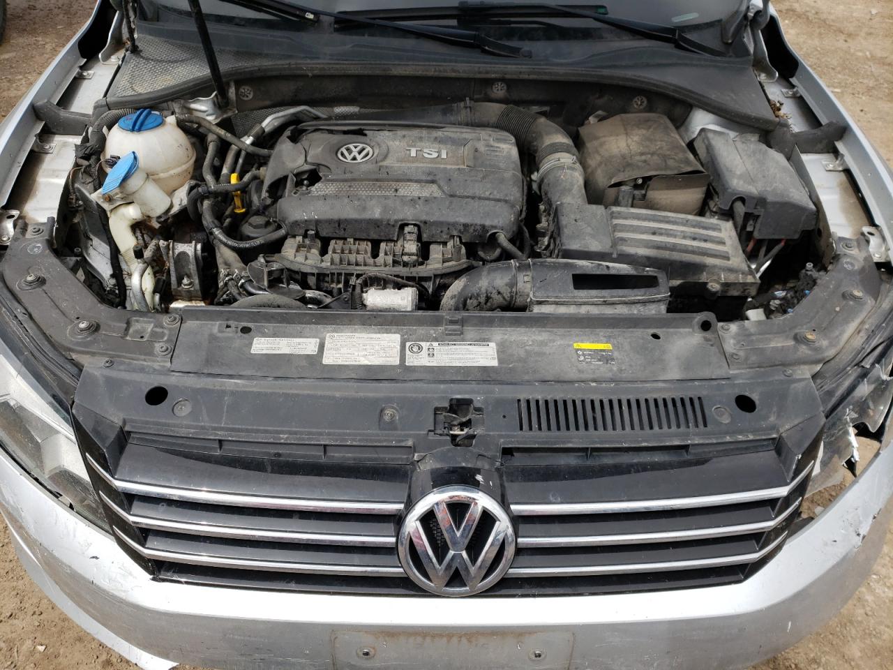 Photo 7 from auction – 2014 VOLKSWAGEN PASSAT SE with VIN 1VWBS7A31EC112622