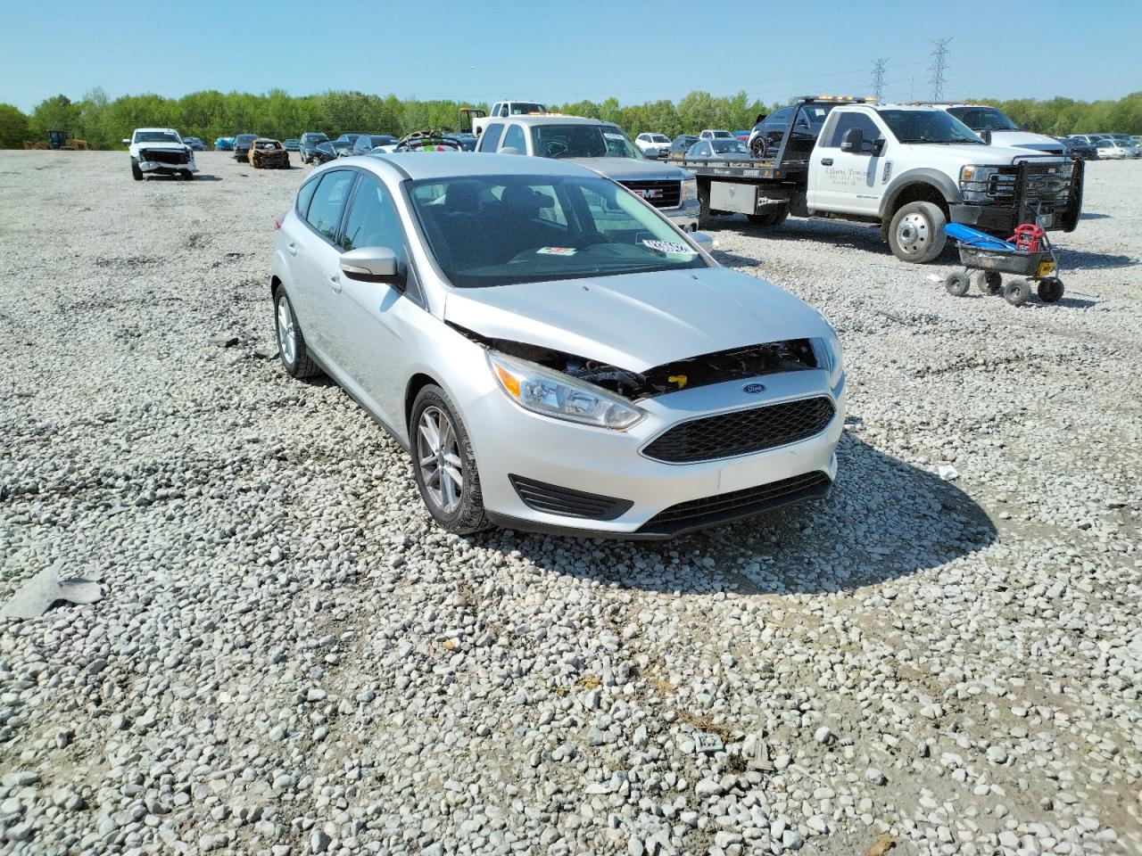 FORD FOCUS SE 2016 with VIN 1FADP3K26GL290286 - Photo from auction