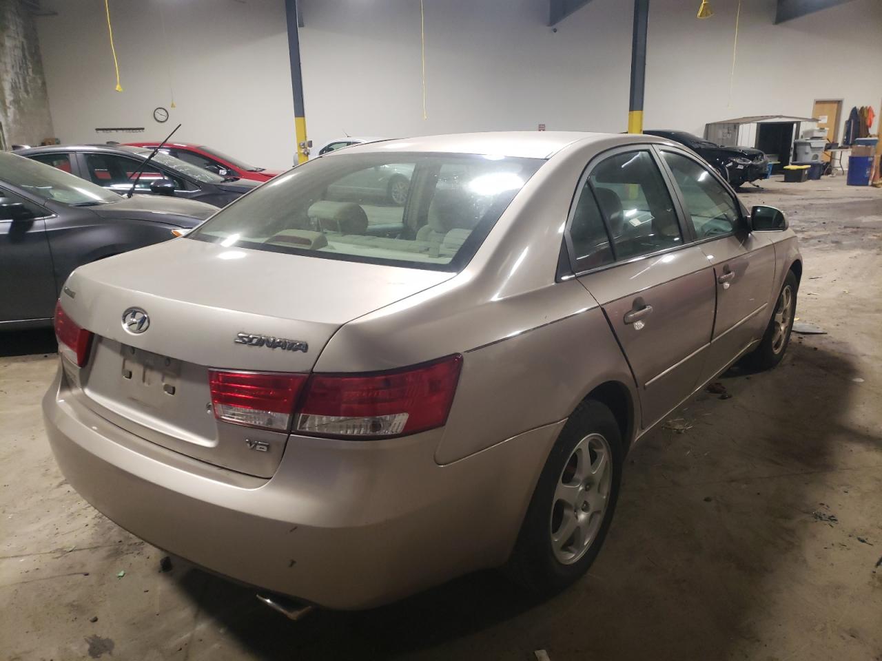 Photo 4 from auction – 2006 HYUNDAI SONATA GLS with VIN 5NPEU46F66H142913
