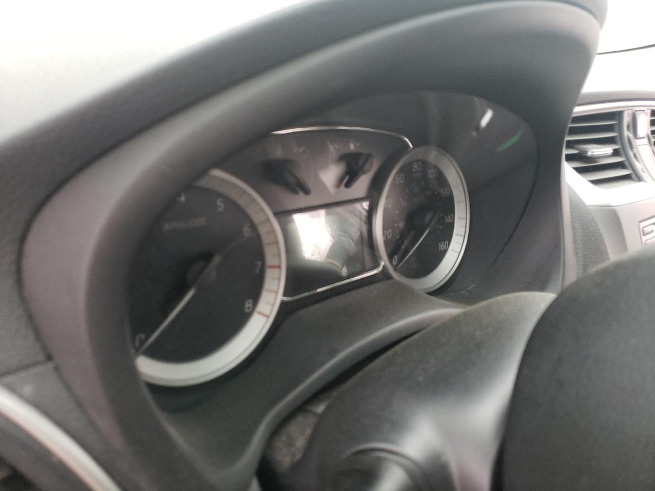 Photo 8 from auction – 2015 NISSAN SENTRA S with VIN 3N1AB7AP1FL674823