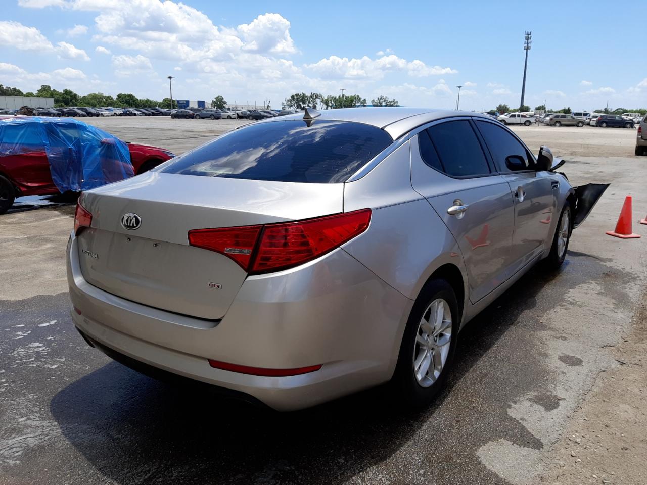 Photo 4 from auction – 2013 KIA OPTIMA LX with VIN KNAGM4A70D5312833