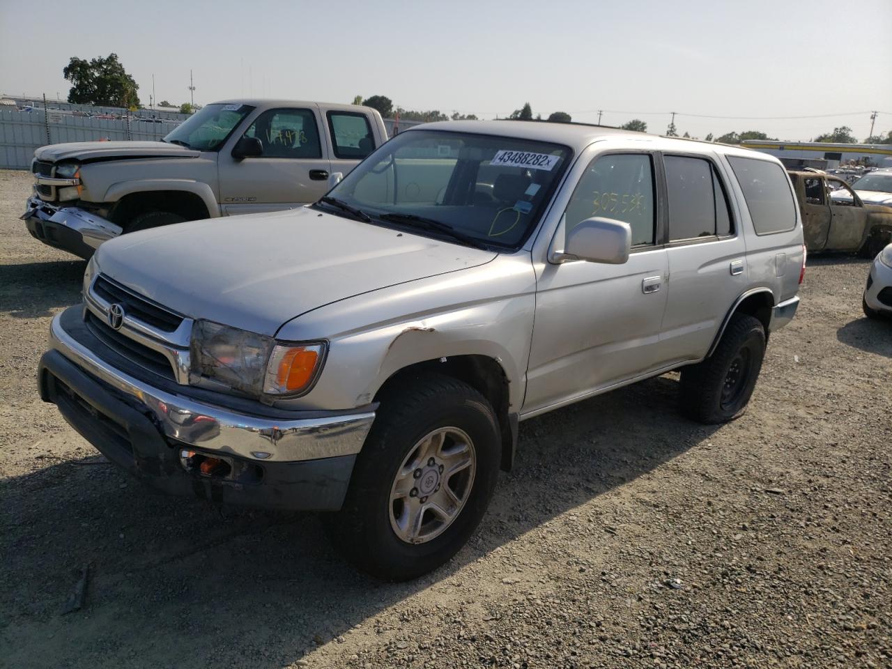 Photo 2 from auction – 2001 TOYOTA 4 RUNNER with VIN JT3HN86R810349647