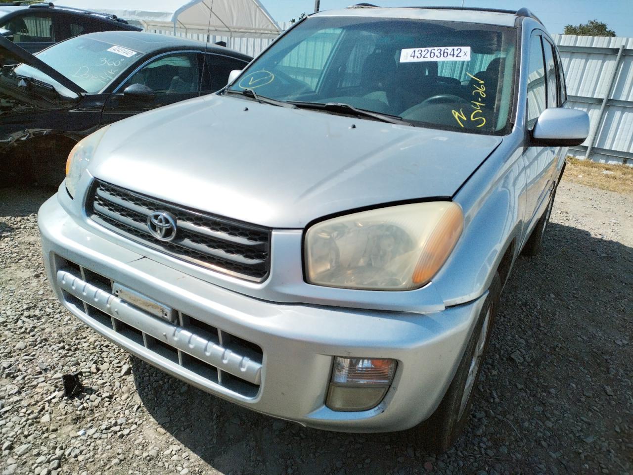 Photo 9 from auction – 2002 TOYOTA RAV4 with VIN JTEGH20V526009593