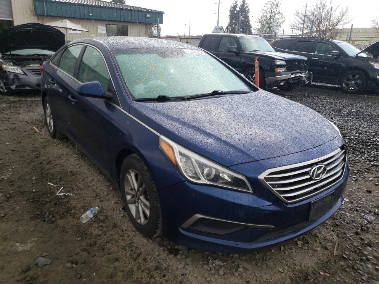 HYUNDAI SONATA SE 2016 with VIN 5NPE24AF9GH316066 - Photo from auction