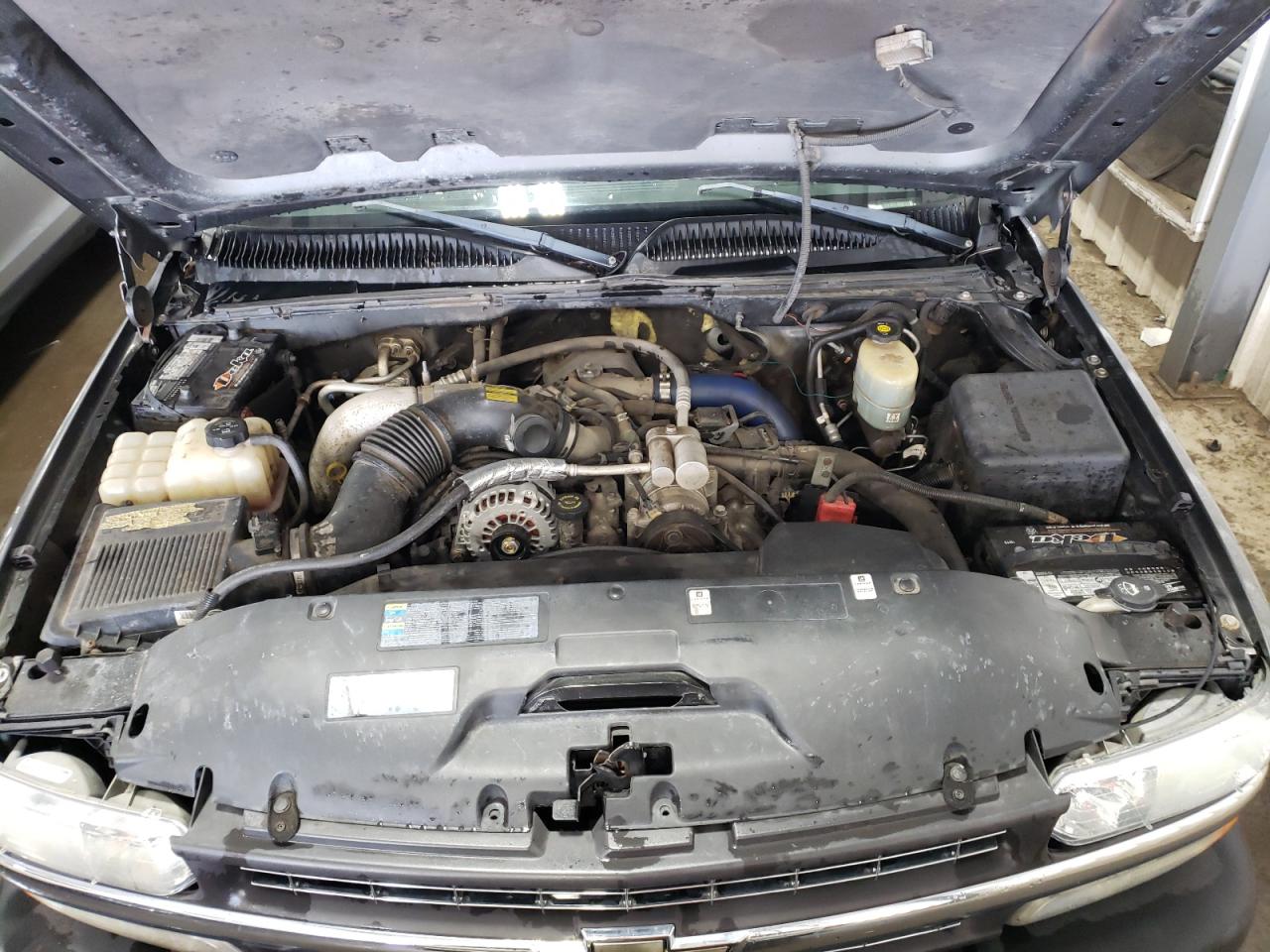 Photo 7 from auction – 2002 CHEVROLET SILVERADO with VIN 1GCHK23102F196065