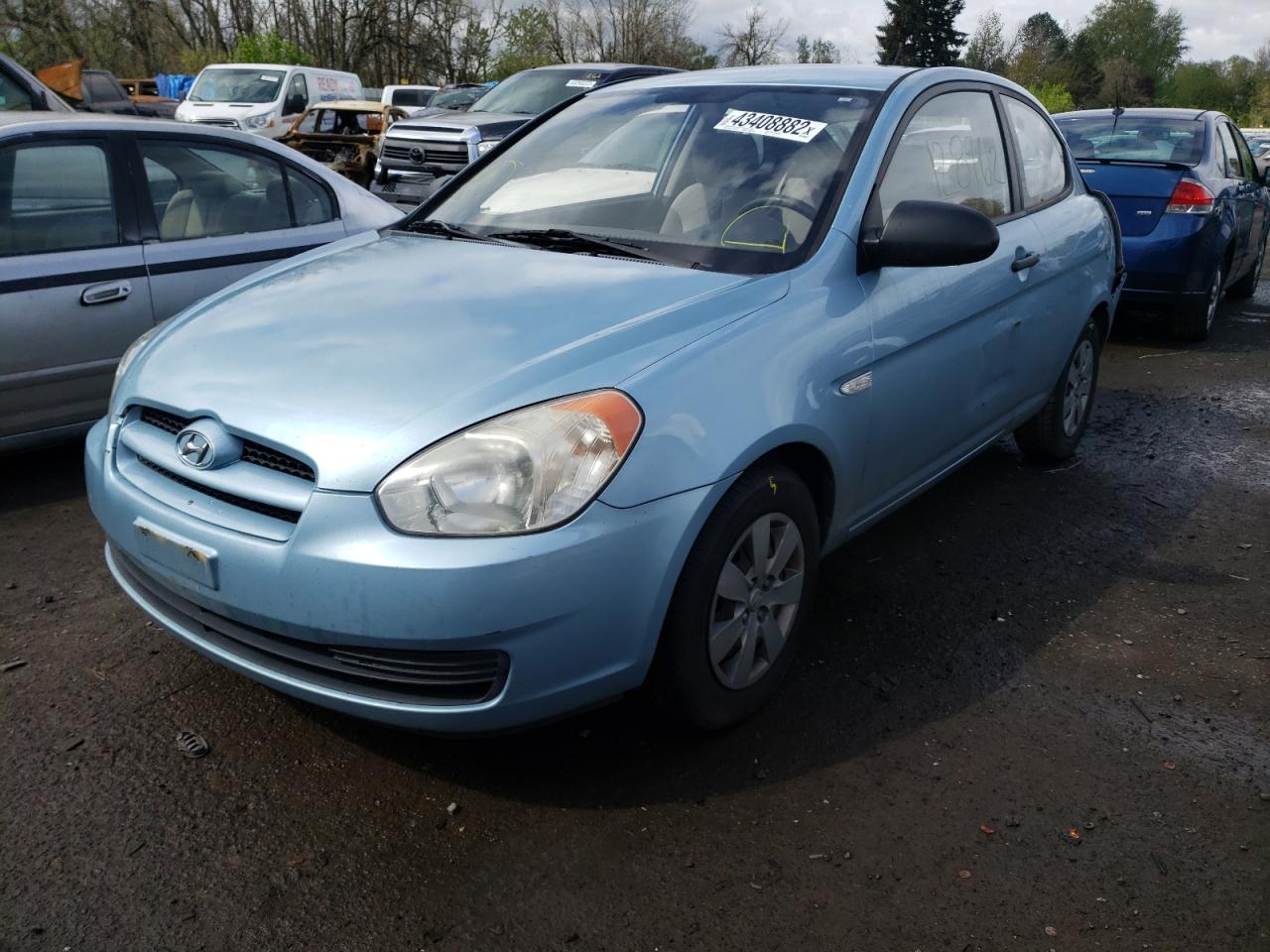 Photo 2 from auction – 2008 HYUNDAI ACCENT with VIN KMHCM36C38U064604