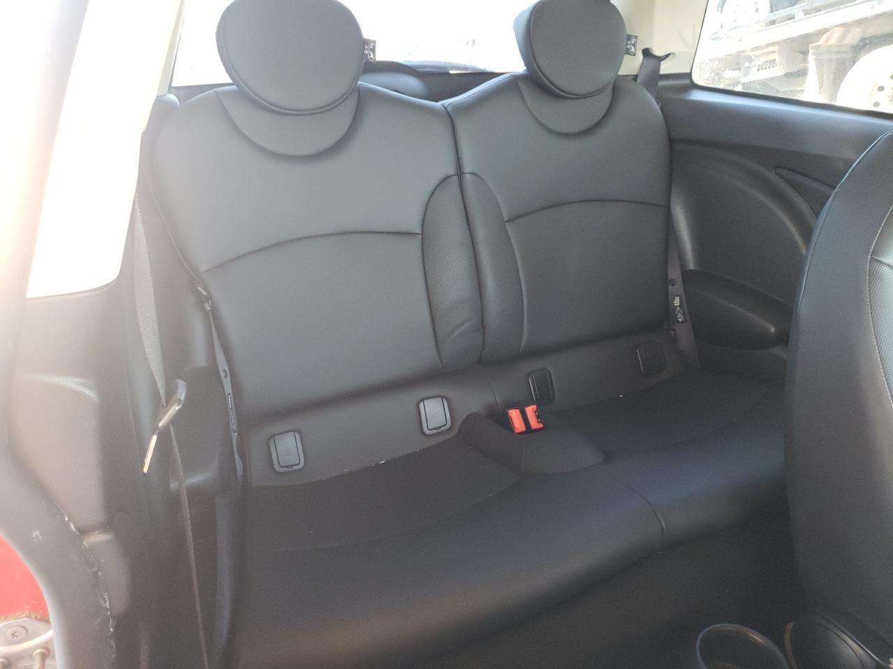 Photo 6 from auction – 2011 MINI COOPER with VIN WMWSU3C52BT251266