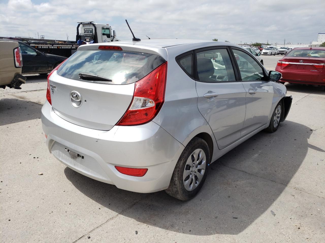 Photo 4 from auction – 2017 HYUNDAI ACCENT SE with VIN KMHCT5AE8HU313678