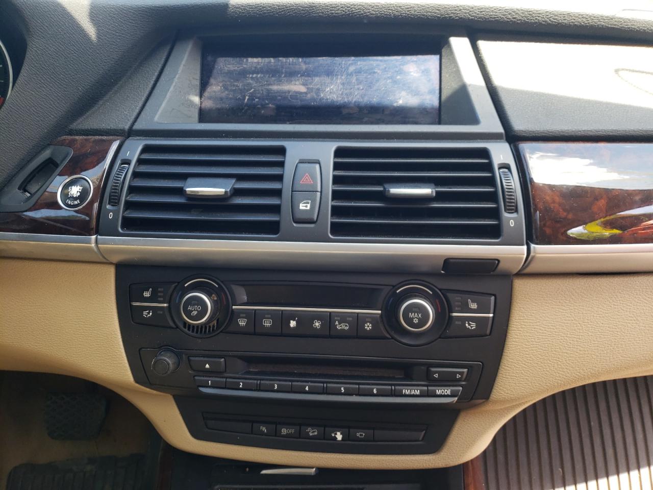 Photo 9 from auction – 2013 BMW X5 XDRIVE5 with VIN 5UXZV8C52D0C14803