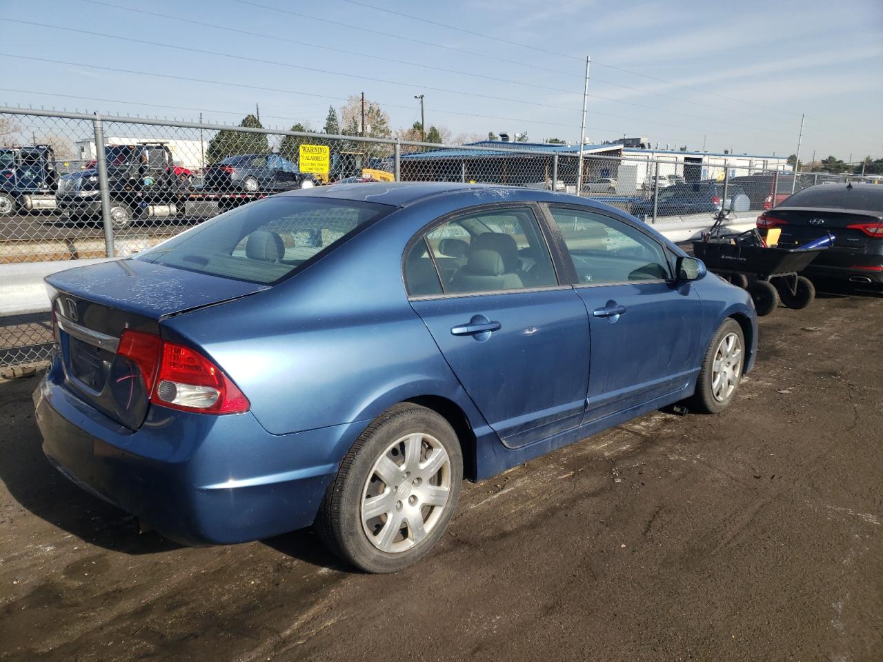 Photo 4 from auction – 2010 HONDA CIVIC LX with VIN 2HGFA1E58AH513335