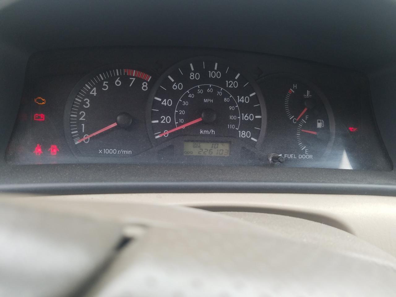 Photo 8 from auction – 2004 TOYOTA COROLLA CE with VIN 2T1BR32E04C809650