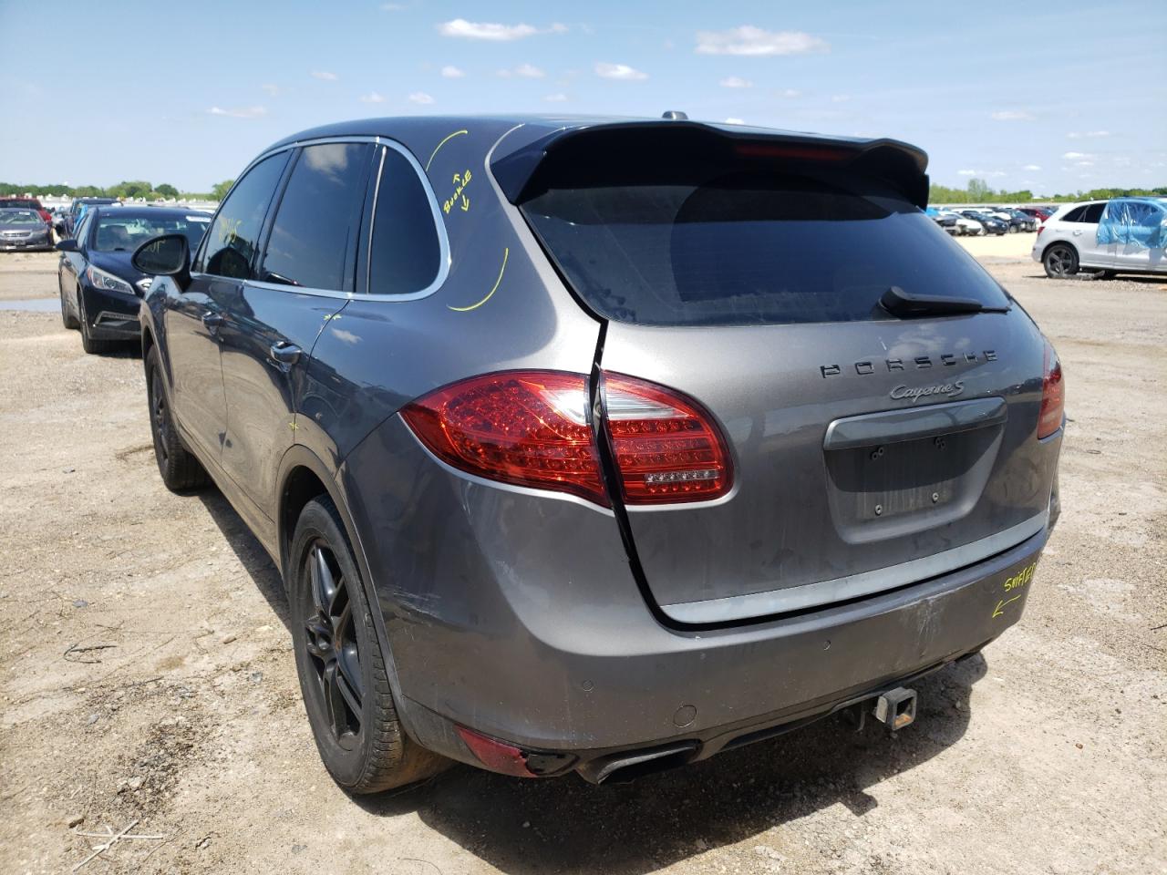 Photo 3 from auction – 2011 PORSCHE CAYENNE S with VIN WP1AB2A23BLA44746