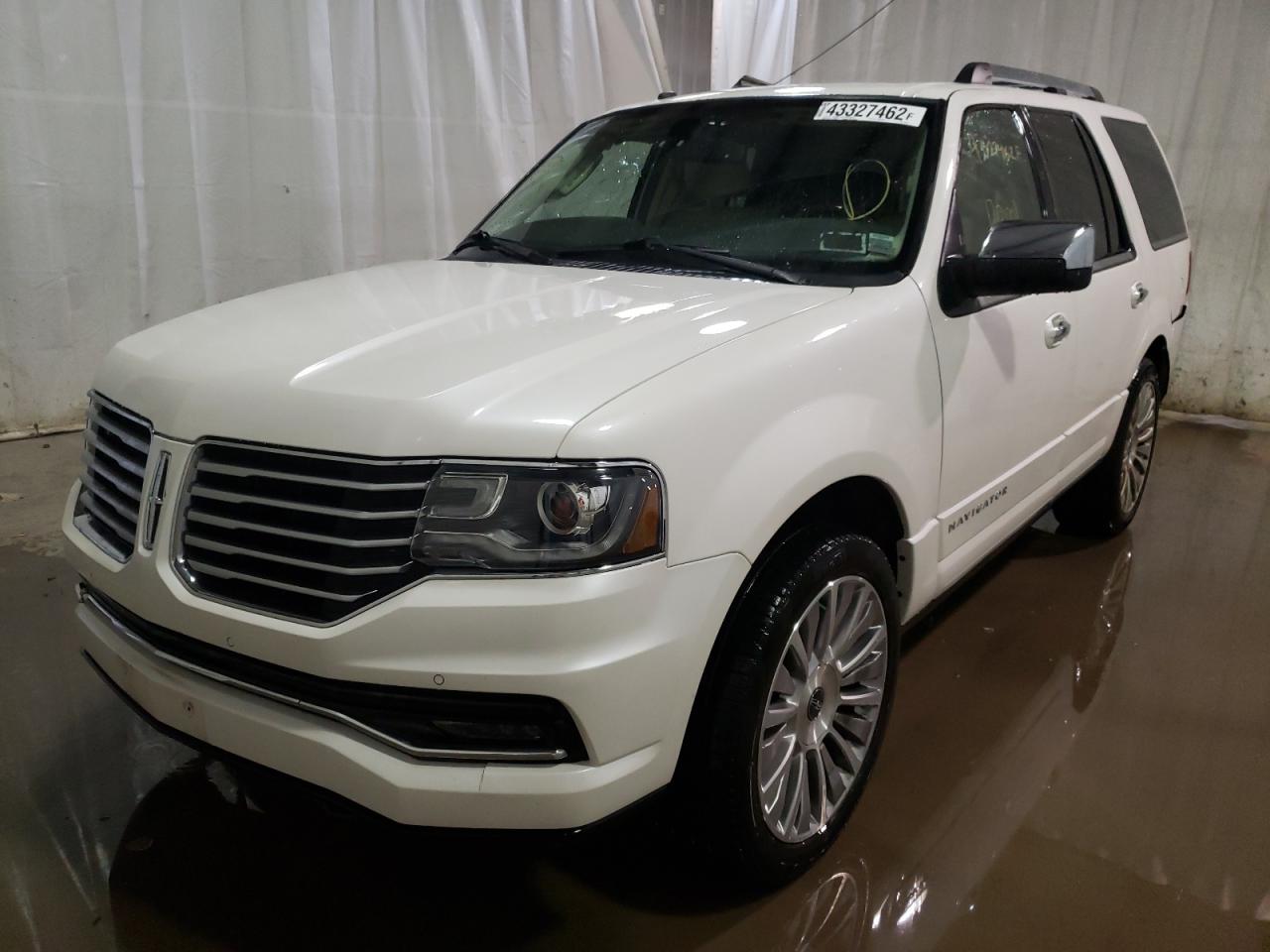 Photo 2 from auction – 2016 LINCOLN NAVIGATOR with VIN 5LMJJ2LT2GEL04665