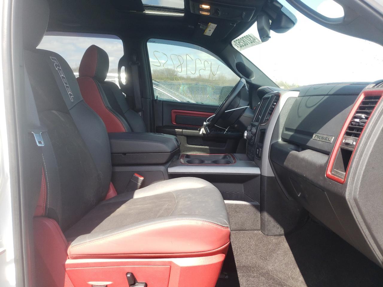Photo 5 from auction – 2018 RAM 1500 REBEL with VIN 1C6RR7YT2JS121954