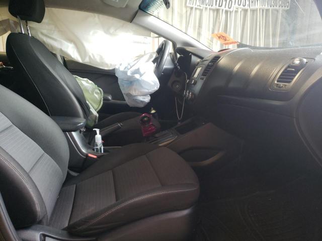 Photo 5 from auction – 2016 KIA FORTE LX with VIN KNAFX4A64G5541403