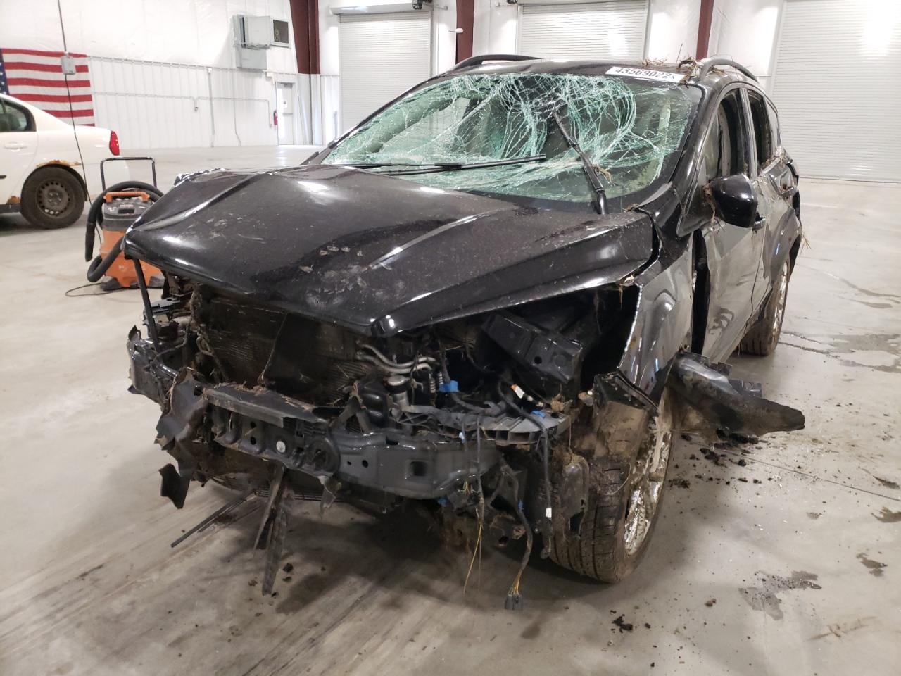 Photo 12 from auction – 2019 FORD ESCAPE SEL with VIN 1FMCU9HD0KUA54760