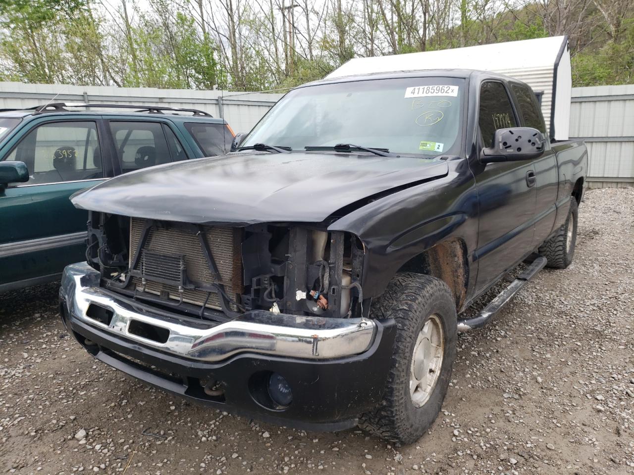 Photo 2 from auction – 2004 GMC NEW SIERRA with VIN 2GTEK19T941182181
