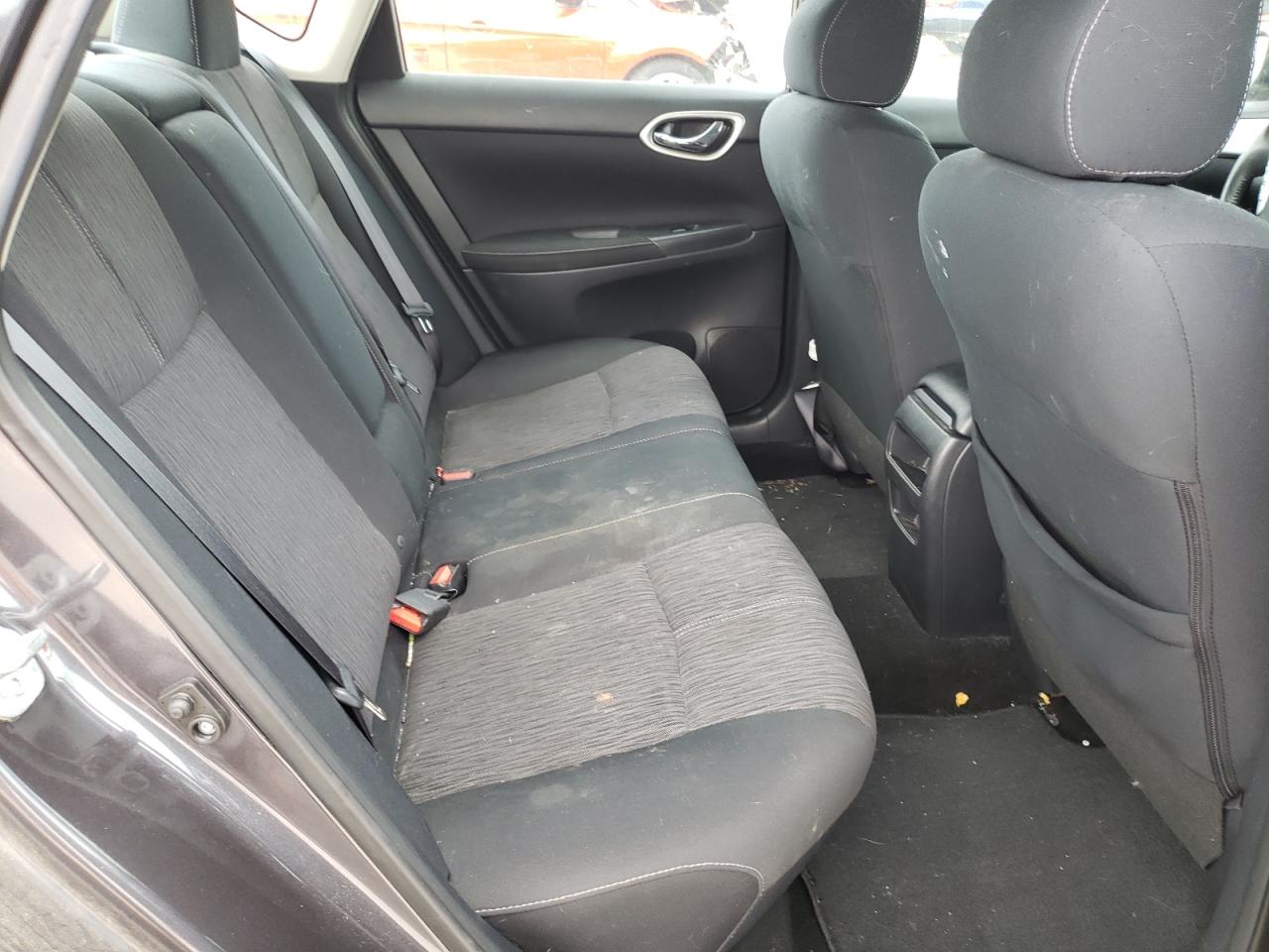 Photo 6 from auction – 2015 NISSAN SENTRA S with VIN 3N1AB7AP1FL696756