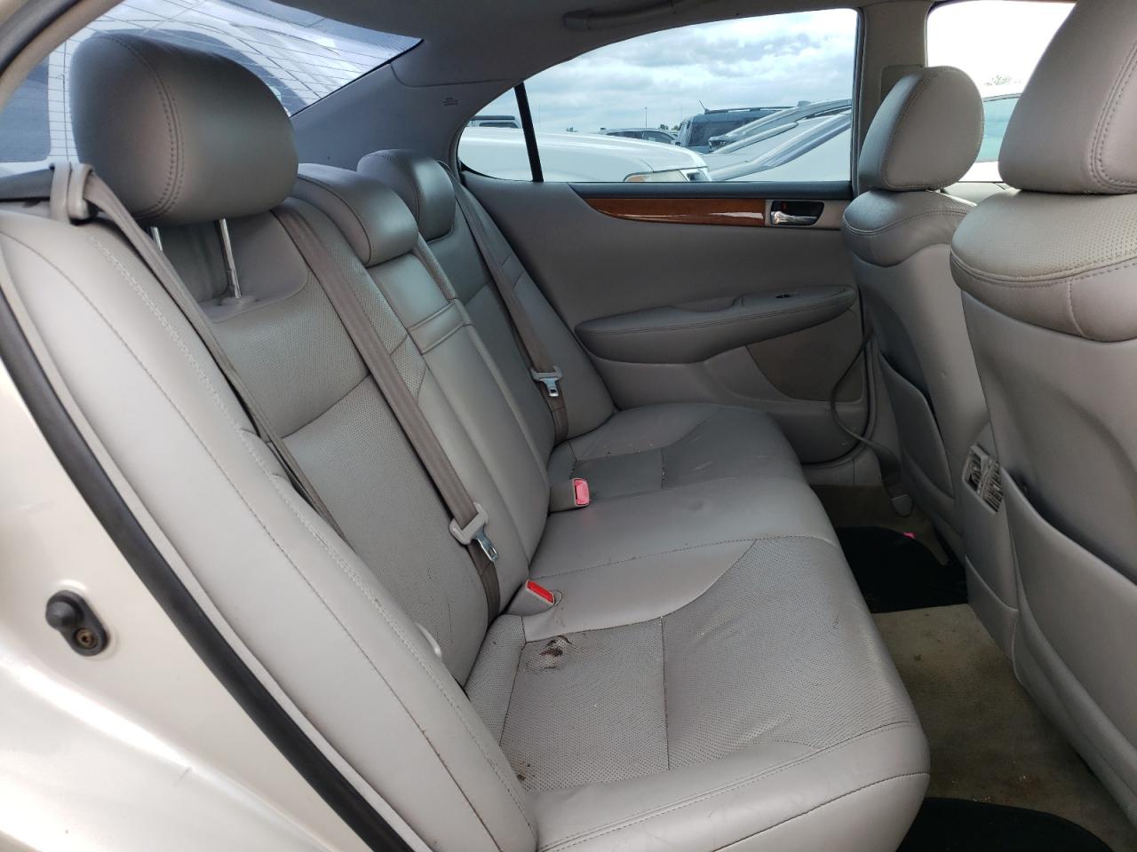 Photo 6 from auction – 2005 LEXUS ES 330 with VIN JTHBA30G155139566