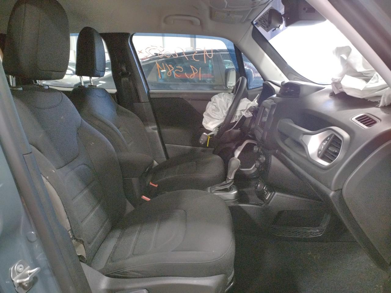 Photo 5 from auction – 2018 JEEP RENEGADE L with VIN ZACCJBBB8JPJ32159