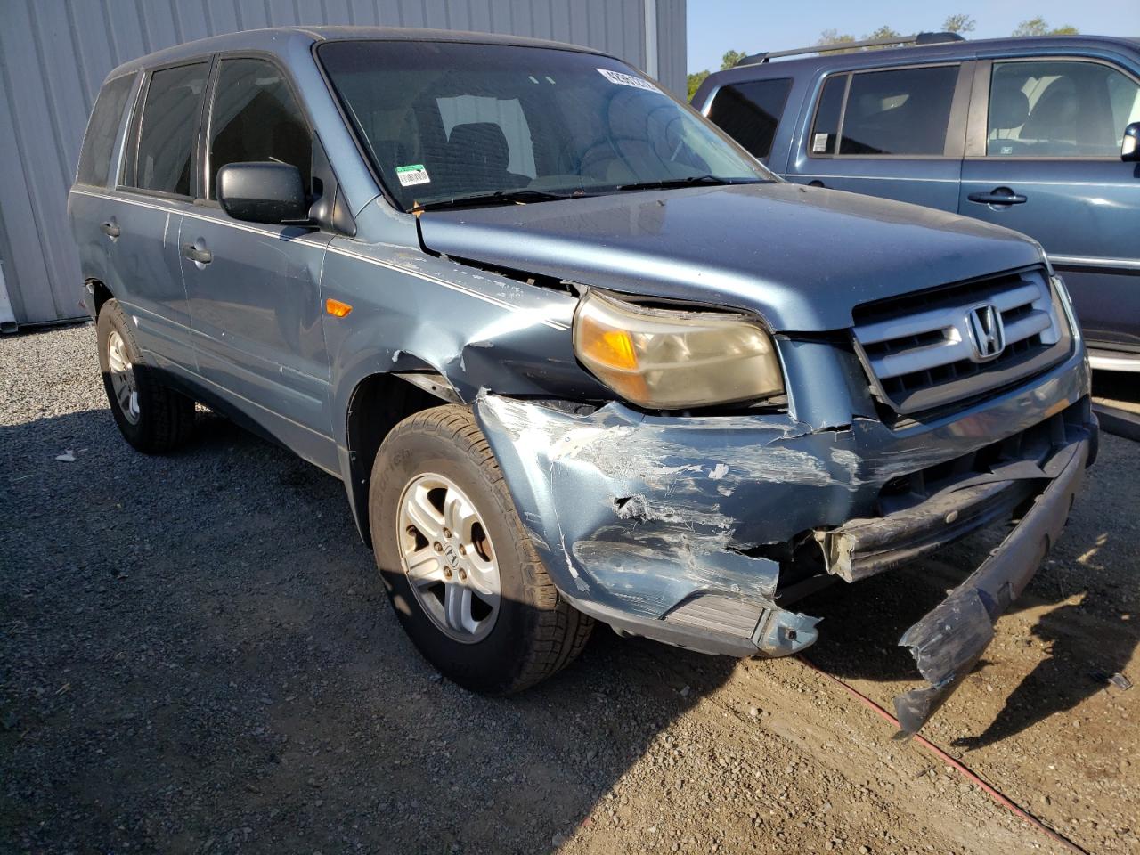 HONDA PILOT LX 2007 with VIN 5FNYF28187B025542 - Photo from auction