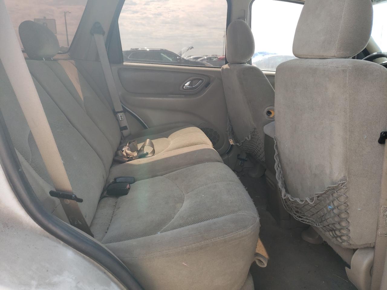 Photo 6 from auction – 2002 MAZDA TRIBUTE LX with VIN 4F2YU09162KM64226