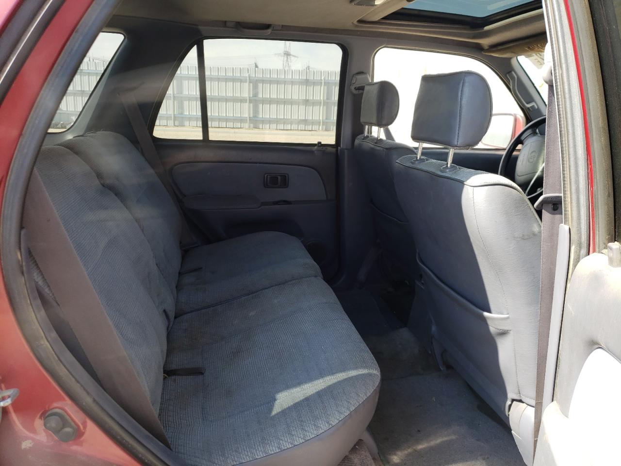 Photo 6 from auction – 1996 TOYOTA 4RUNNER with VIN JT3GN86R5T0003747