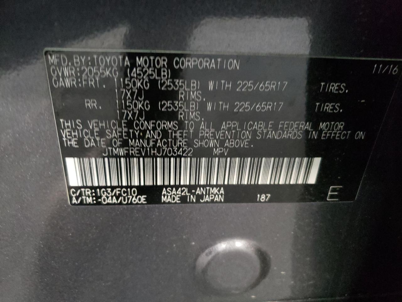 Photo 10 from auction – 2017 TOYOTA RAV4 XLE with VIN JTMWFREV1HJ703422