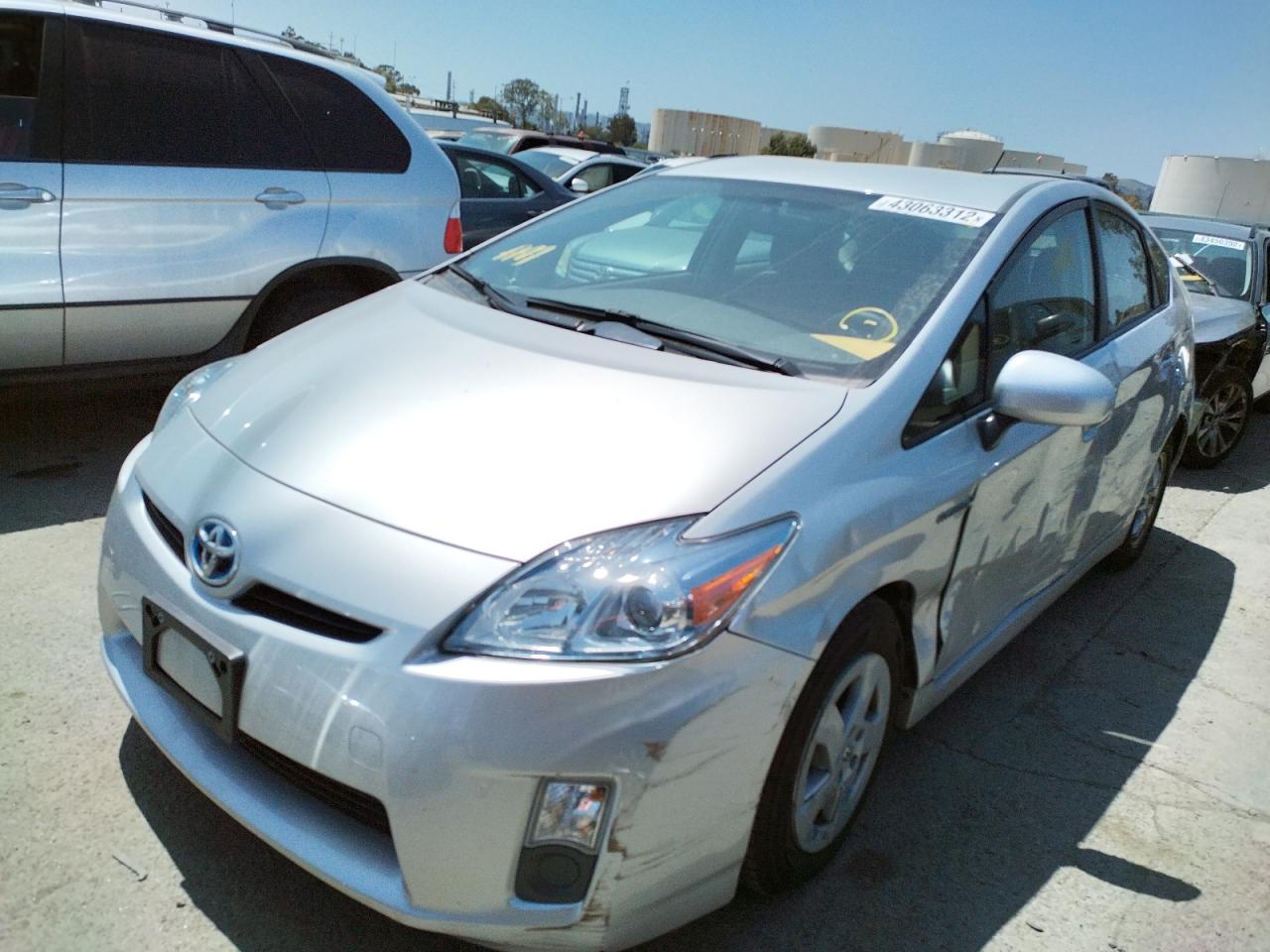 Photo 2 from auction – 2011 TOYOTA PRIUS with VIN JTDKN3DU6B5302990