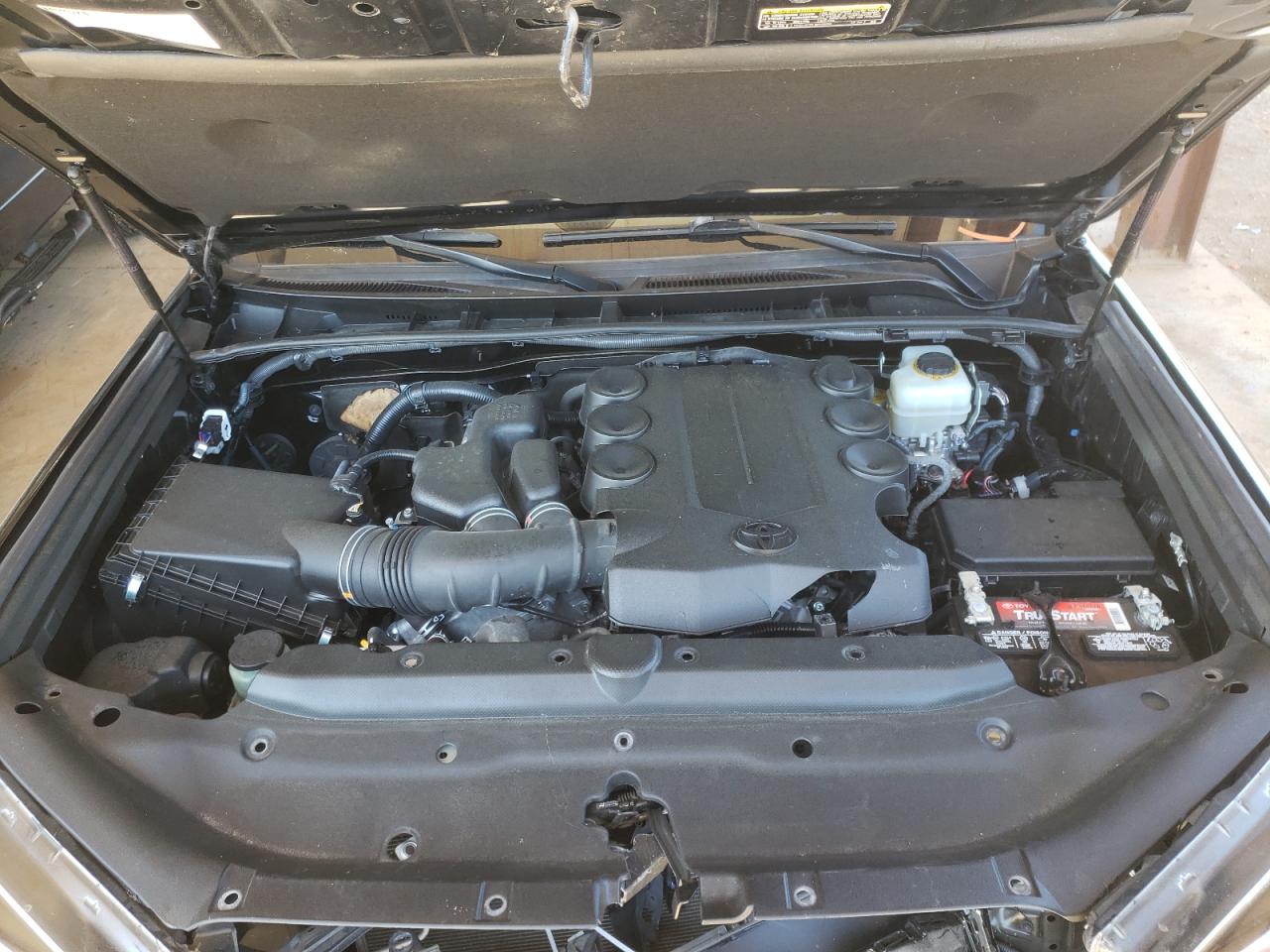 Photo 7 from auction – 2016 TOYOTA 4RUNNER SR with VIN JTEBU5JR4G5390004