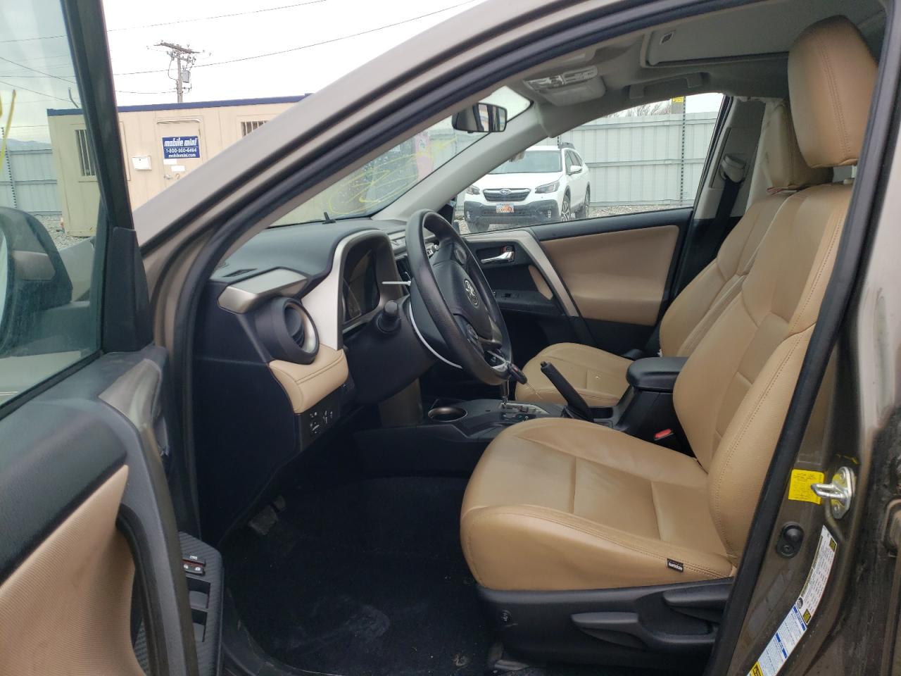 Photo 5 from auction – 2015 TOYOTA RAV4 XLE with VIN 2T3RFREVXFW242040