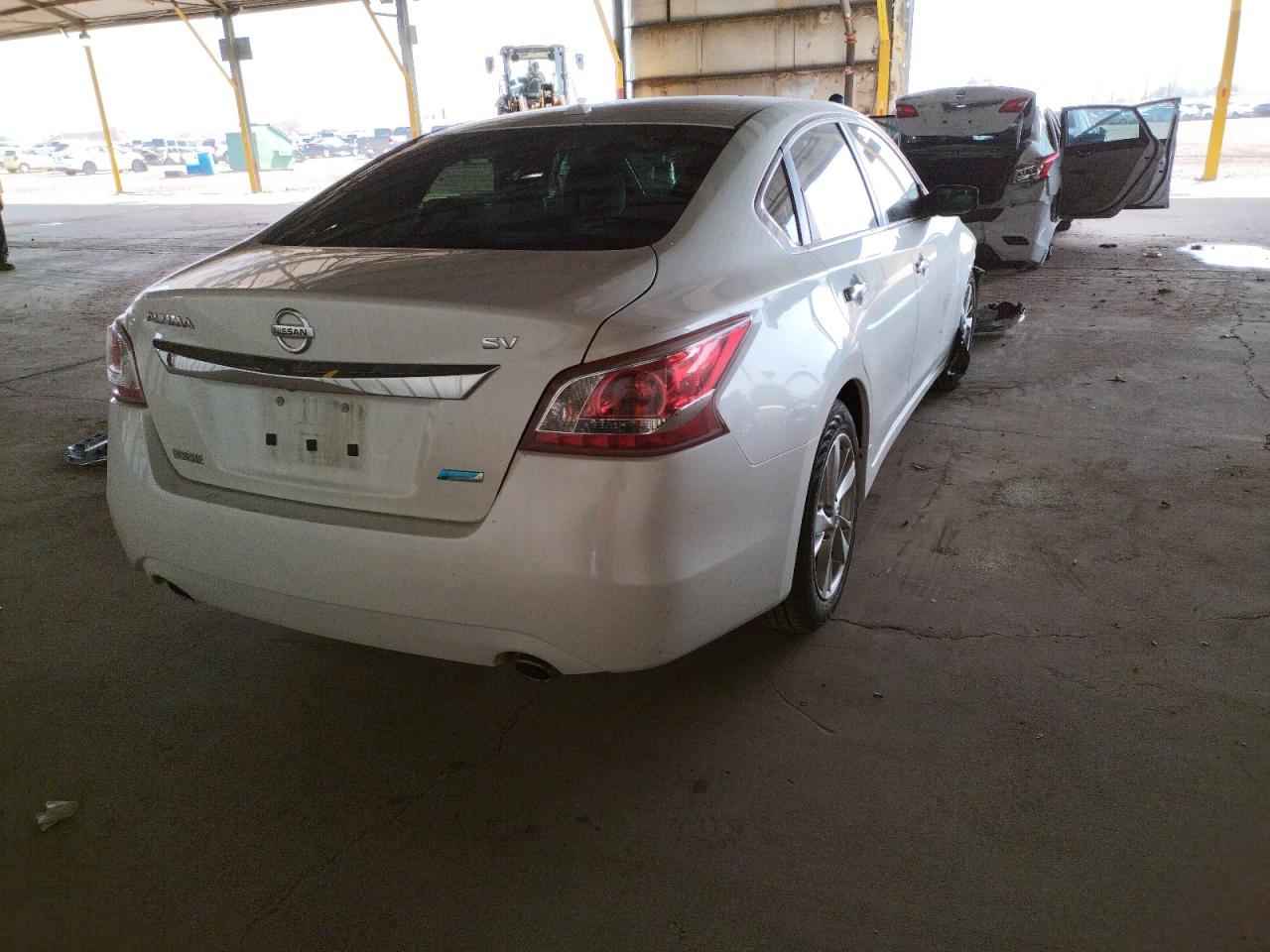 Photo 4 from auction – 2013 NISSAN ALTIMA 2.5 with VIN 1N4AL3AP8DN458828