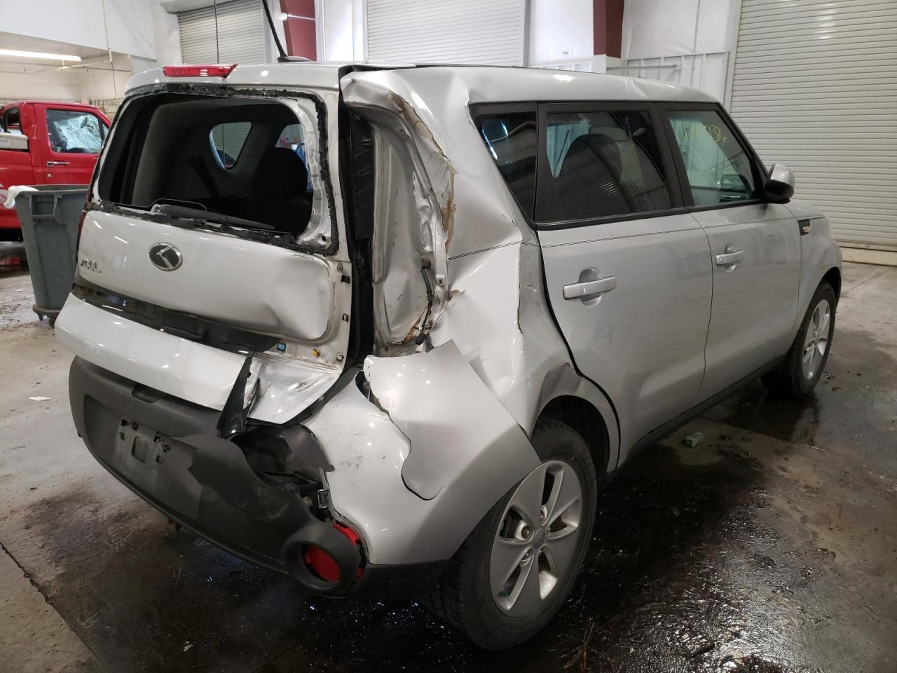Photo 4 from auction – 2014 KIA SOUL with VIN KNDJN2A2XE7703167
