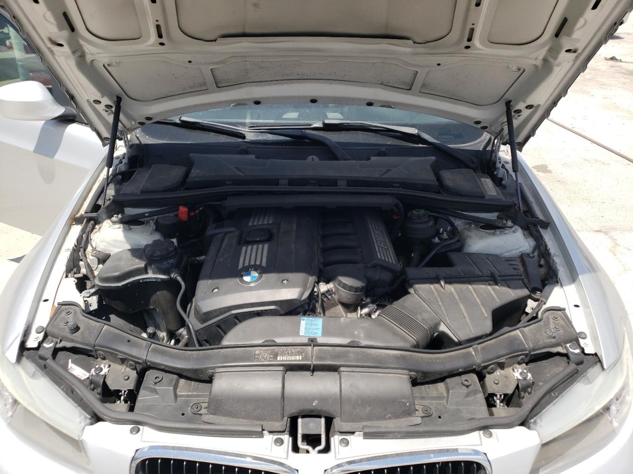 Photo 7 from auction – 2011 BMW 328 I with VIN WBAPH7C58BE461778