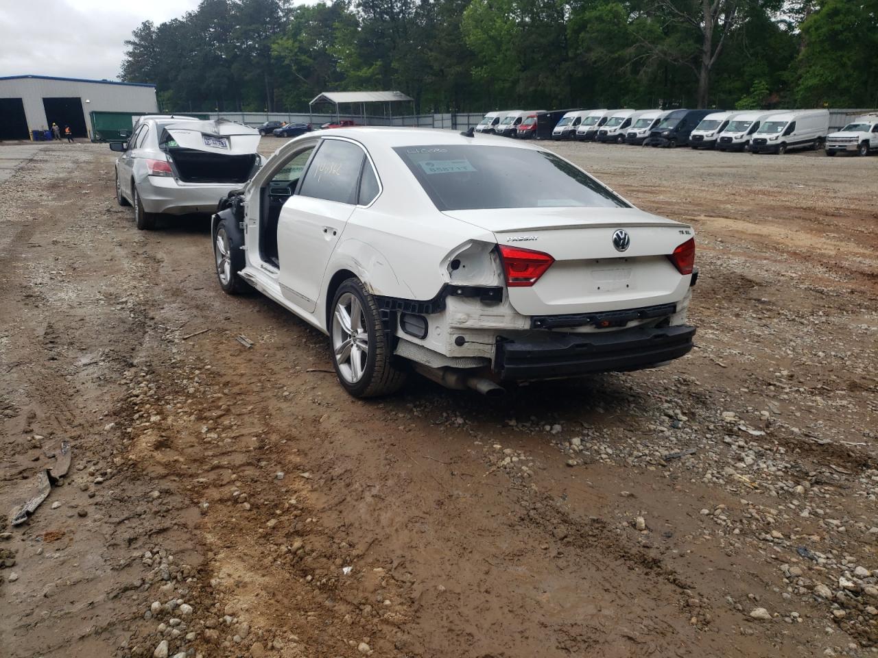 Photo 3 from auction – 2014 VOLKSWAGEN PASSAT SEL with VIN 1VWCS7A37EC056688