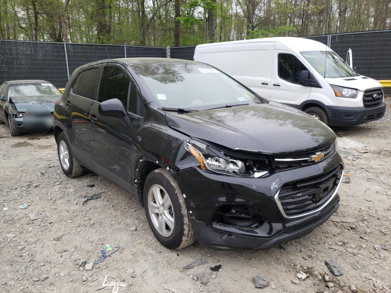CHEVROLET TRAX LS 2020 with VIN 3GNCJKSB0LL316565 - Photo from auction
